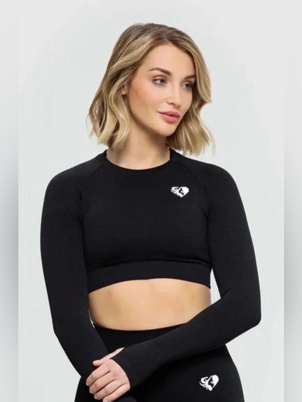 Women’s Best Crop Top Shirt Black Seamless Long Sleeve Thumbholes Gym XS NWT